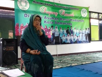 Lawan Corona, Muslimat NU Semarang Doa Bersama Anak Yatim 