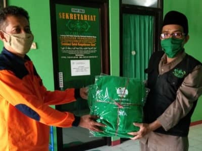 LAZISNU Serahkan APD ke BPBD Purbalingga