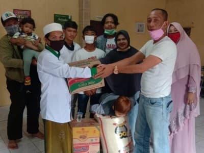 NU Sukaraja Bogor Salurkan Sembako ke Ratusan Warga