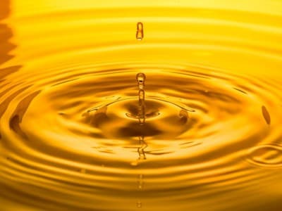 Minyak Terkena Air Najis, Bisakah Disucikan?