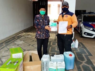 Cegah Corona, Unusa Salurkan Bantuan ke Pesantren Sunan Drajat Lamongan