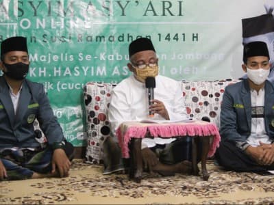 Bermunajat dengan Istighotsah KH M Hasyim Asy'ari 