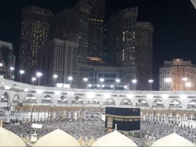 Tarawih di Masjidil Haram-Nabawi Bukan untuk Umum