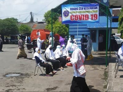 Puluhan Santri API Tegalrejo Magelang Jalani Tes Kesehatan Sebelum Pulang Kampung