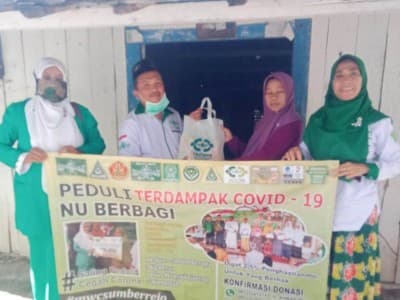 LAZISNU Bojonegoro Bagikan Ratusan Paket Sembako ke Kiai