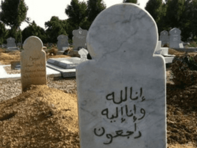 Kisah Ahli Kubur Dapat Kiriman Ibunya yang Masih Hidup