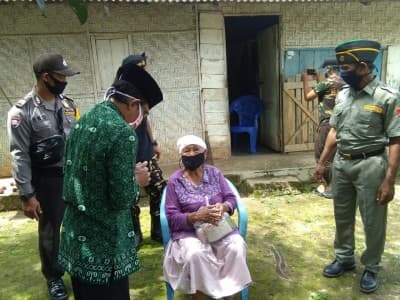 Peringati Harlah Ke-86, GP Ansor Lampung Tengah Bagikan Sembako dan Masker