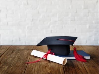 Pendidikan di Indonesia Hanya Memproduksi Tukang?