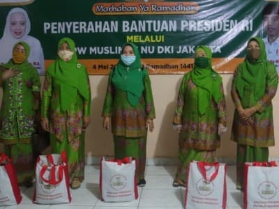 Banyak Warga Kekurangan, Muslimat Jakarta Salurkan Bansos