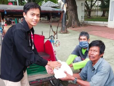 Cara Mahasiswa UIN Banten Bantu Warga Terdampak Covid-19 di Kota Serang