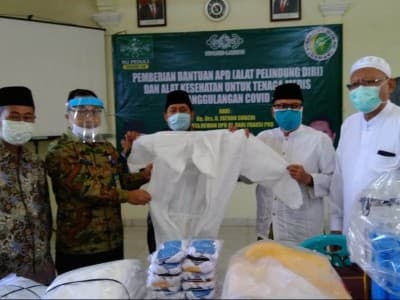 RSINU Demak Terima Bantuan APD dan Alkes untuk Covid-19 dari Anggota DPR RI