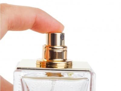 Makruhnya Memakai Minyak Wangi atau Parfum saat Puasa