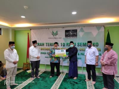 Lembaga Ekonomi Umat MUI dan PWNU DKI Bagikan 10 Ribu Sembako untuk Ustadz dan Ustadzah 