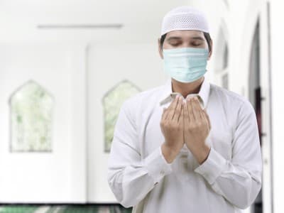 Khutbah Idul Fitri 7 Menit di Rumah: Virus Corona, Puasa, dan Ketaatan kepada Allah