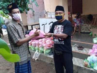 Masyarakat Hanya Membantu, Pemerintah  Wajib Tangani Dampak Covid-19