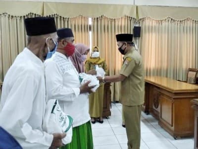 LAZISNU Jepara Salurkan 10 Ribu Sembako untuk Dhuafa