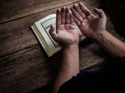 Bolehkah Berdoa Hal yang Mustahil, Seperti Terhindar dari Covid-19 Tanpa Waspada?