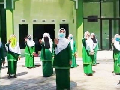 Muslimat NU Tulungagung Isi Masa Pandemi dengan Khataman Online