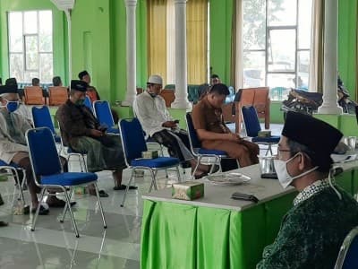 Kebijakan Jaga Jarak Jangan Buat Pemerintah Jauh dengan Masyarakat