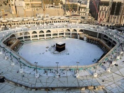 Masuki Pelonggaran Lockdown, Saudi Belum Cabut Larangan Umrah dan Ziarah