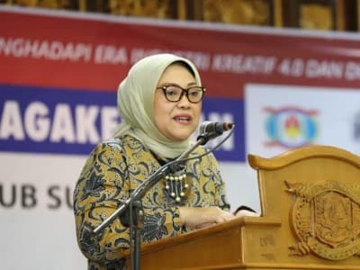 Menaker Putuskan Hentikan Sementara Penempatan Pekerja Migran Indonesia ke LN