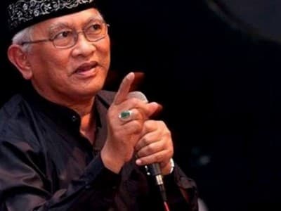 Gus Mus Minta Masyarakat Sikapi Positif Adanya Wabah Corona