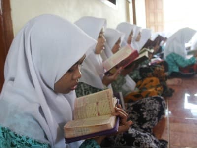 Sebaiknya Berapa Kali Mengkhatamkan Al-Qur’an dalam Setahun?