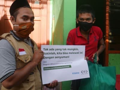 Sapa Penyandang Difabel, LAZISNU Jatim Bantu Paket Sembako