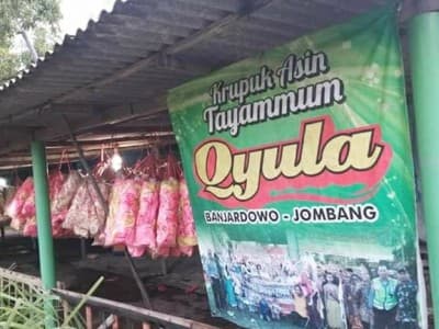 Usaha Kerupuk Asin Milik Alumni Pesantren Jombang Ini Berkembang di Tengah Pandemi