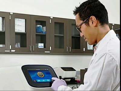 Terima Alat Deteksi Virus, Unusa Siap Tangani Corona