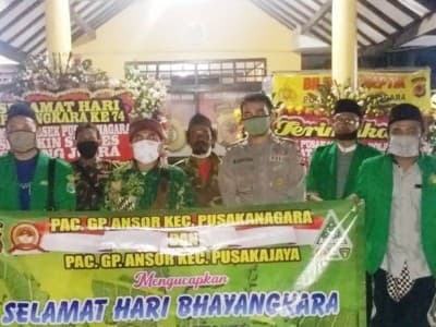 Ketika Kader Ansor-Banser di Subang Sambangi Polsek Tengah Malam