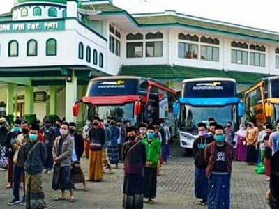 Setelah Rapid Test Gratis, PCNU Pati Fasilitasi Pemberangkatan Santri Lirboyo