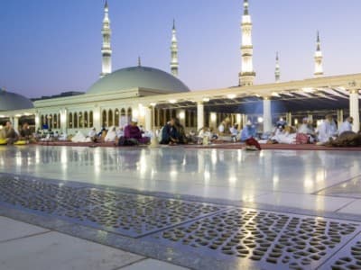 Khutbah Jumat: Keutamaan Bulan Dzulqa’dah dan Peristiwa Penting di Dalamnya