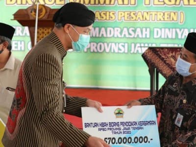 Pengasuh Pesantren Diminta Disiplin Terapkan Protokol Kesehatan