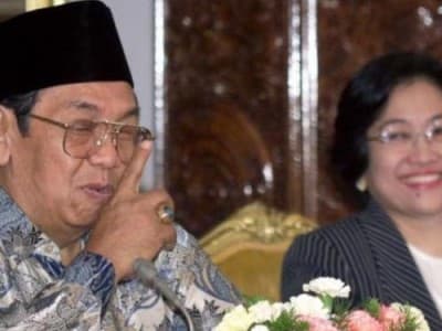 Humor Gus Dur: Megawati dan Mobil Antipeluru yang Hilang