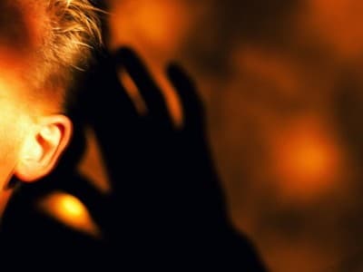 Keterampilan Mendengar Solusi Atasi Miskomunikasi