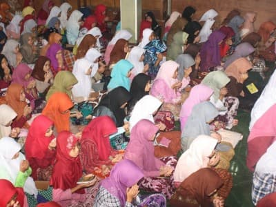 Perempuan Haid Boleh Tahlil