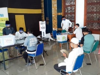 Ratusan Relawan Pandu Jamaah Shalat Idul Adha di Masjid Al-Akbar