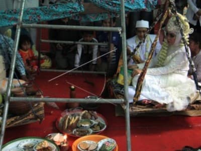 Interaksi Keberagamaan pada Tradisi Gaok, Bobotan, dan Ngukus