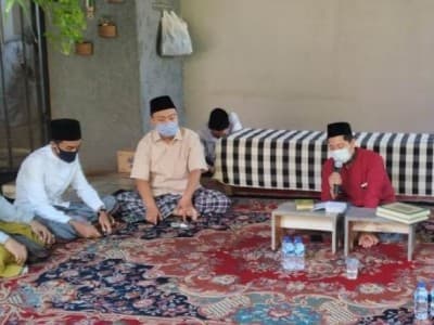 Jenazah Almarhum Gus Im Diberangkatkan ke Jombang Siang ini