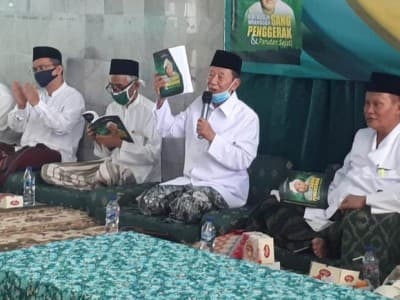 Buku 'Kiai Muslih Mranggen' Sumber Keteladanan Santri