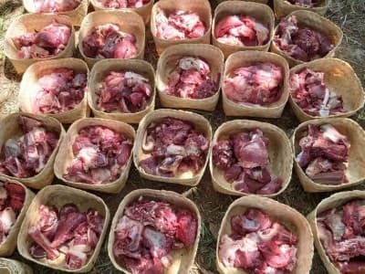 Daging Kurban LAZISNU Jakut Jangkau Warga Pesisir