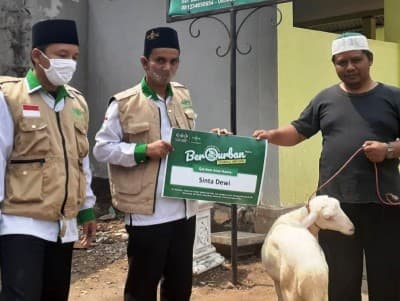 Pesantren Kawasan Puncak di Jombang Turut Terima Kurban LAZISNU Jatim
