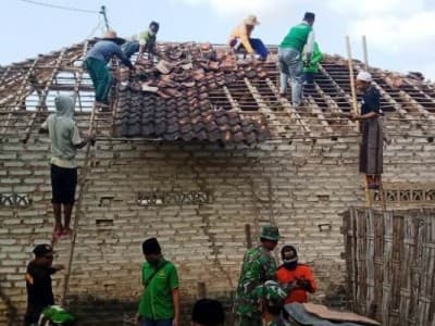 Ikhtiar LAZISNU Pragaan Sumenep Rehab Rumah Dhuafa di Tiap Desa