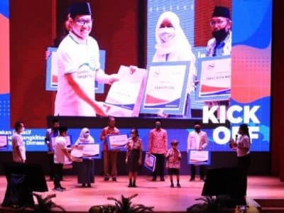 Wakil Ketua DPR dan Ketua Komisi X Luncurkan Gerakan Bangkit Belajar