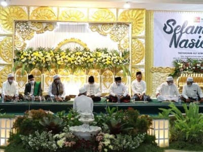 Jamaah Al-Khidmah Semarang Gelar 'Selametan Nasional' untuk Haul Kiai Asrori dan 4 Presiden RI