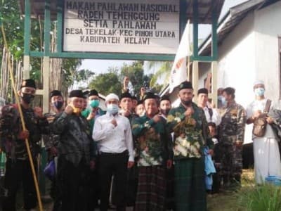 Napak Tilas, NU Melawi Kalbar Ziarah Makam Pahlawan Nasional