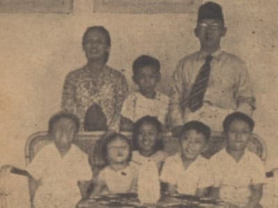 Nyai Solichah Wahid Hasyim, Pejuang Dapur Umum dan Kurir di Medan Perang