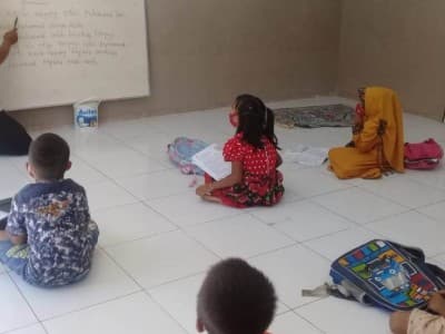 Balada Guru SD di Jember Mengajar di Tengah Terjangan Corona