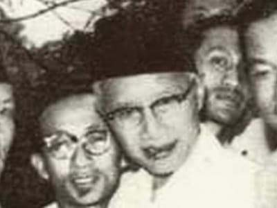 Empat Sahabat Waras dan Dubes A.A. Achsien (1)